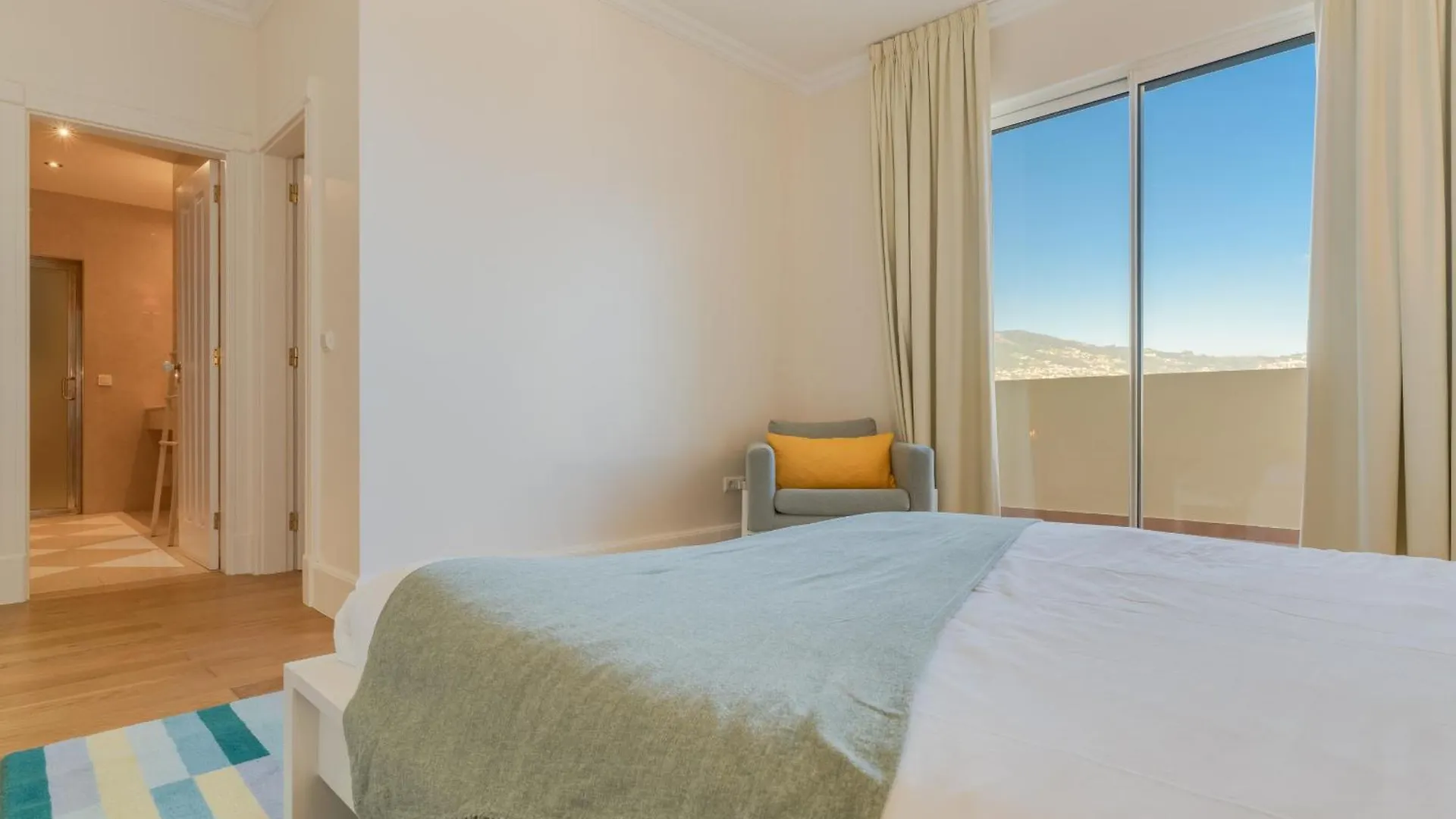 פונשל Sublime View Villa By Atlantic Holiday